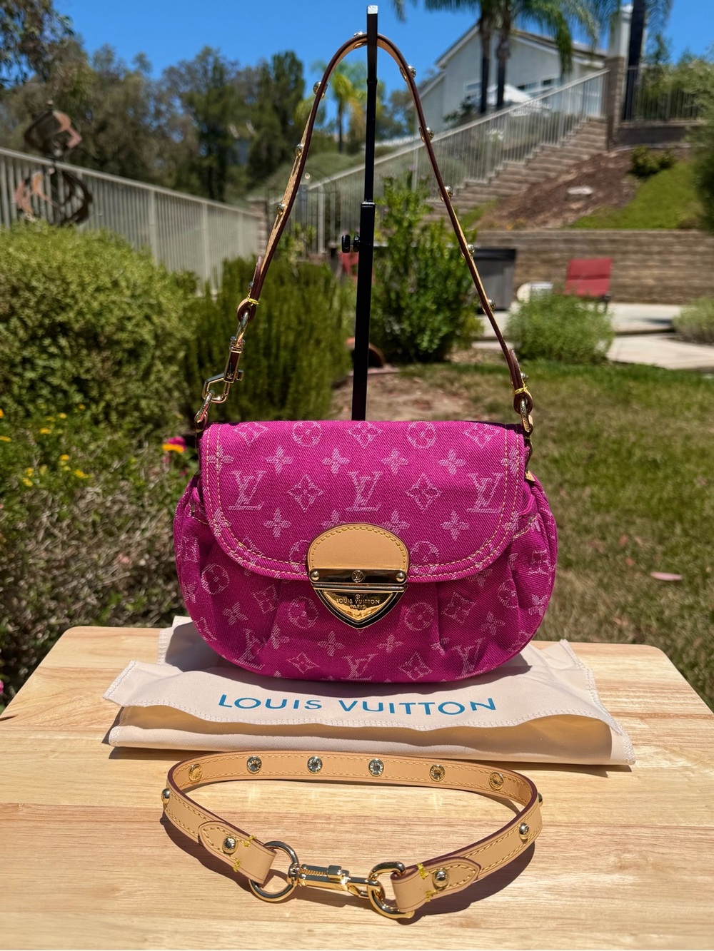 NEW Source Unknown Hot Pink Sunset Bag